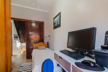 Casa à venda com 244m², 3 quartos e 5 vagas Casa à venda com 244m², 3 quartos e 5 vagasQuarto 3