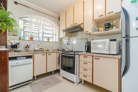 Casa à venda com 244m², 3 quartos e 5 vagas Casa à venda com 244m², 3 quartos e 5 vagasCozinha