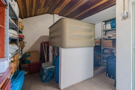 Casa à venda com 244m², 3 quartos e 5 vagas Casa à venda com 244m², 3 quartos e 5 vagasDeposito da Cobertura