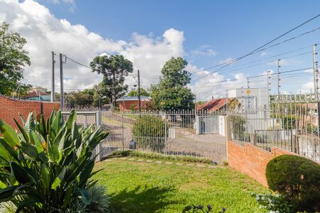 Casa à venda com 244m², 3 quartos e 5 vagas Casa à venda com 244m², 3 quartos e 5 vagasVista