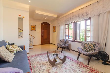 Casa à venda com 244m², 3 quartos e 5 vagas Casa à venda com 244m², 3 quartos e 5 vagasSala