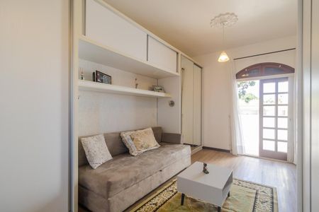 Casa à venda com 244m², 3 quartos e 5 vagas Casa à venda com 244m², 3 quartos e 5 vagasQuarto 2