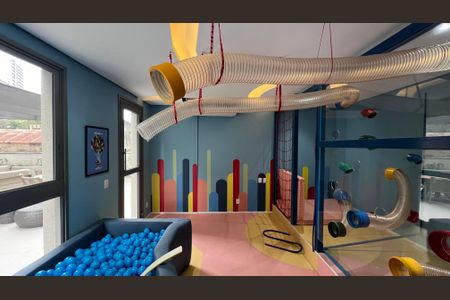 Studio à venda com 24m², 1 quarto e sem vaga Studio à venda com 24m², 1 quarto e sem vagaBrinquedoteca