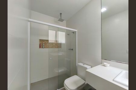 Casa à venda com 330m², 4 quartos e 2 vagas Casa à venda com 330m², 4 quartos e 2 vagasBanheiro da Suíte 3