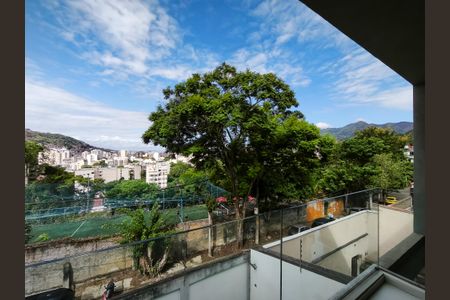 Casa à venda com 330m², 4 quartos e 2 vagas Casa à venda com 330m², 4 quartos e 2 vagasVista da Sala