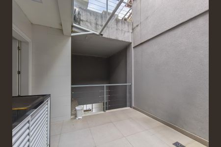 Casa à venda com 330m², 4 quartos e 2 vagas Casa à venda com 330m², 4 quartos e 2 vagasÁrea de Serviço