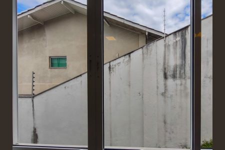 Casa à venda com 330m², 4 quartos e 2 vagas Casa à venda com 330m², 4 quartos e 2 vagasVista da Suíte 3