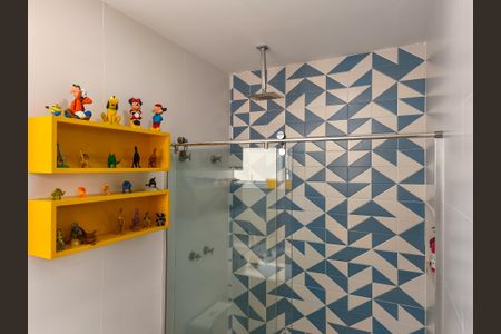 Casa à venda com 330m², 4 quartos e 2 vagas Casa à venda com 330m², 4 quartos e 2 vagasBanheiro da Suíte 4