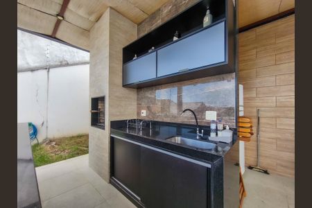 Casa à venda com 330m², 4 quartos e 2 vagas Casa à venda com 330m², 4 quartos e 2 vagasEspaço Gourmet