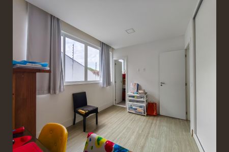 Casa à venda com 330m², 4 quartos e 2 vagas Casa à venda com 330m², 4 quartos e 2 vagasSuíte 2