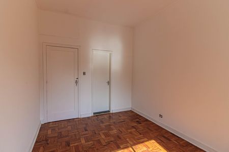 Apartamento à venda com 125m², 4 quartos e sem vaga Apartamento à venda com 125m², 4 quartos e sem vagaSuíte