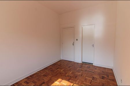 Apartamento à venda com 125m², 4 quartos e sem vaga Apartamento à venda com 125m², 4 quartos e sem vagaSuíte