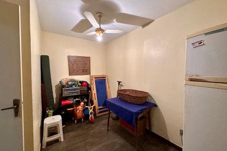 Casa à venda com 480m², 3 quartos e 2 vagas Casa à venda com 480m², 3 quartos e 2 vagasQuarto de Serviço 2