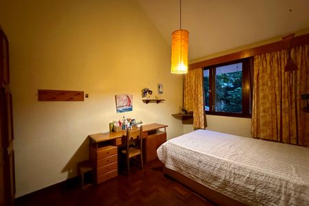 Casa à venda com 480m², 3 quartos e 2 vagas Casa à venda com 480m², 3 quartos e 2 vagasQuarto 1