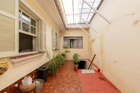 Casa para alugar com 265m², 4 quartos e 4 vagas Casa para alugar com 265m², 4 quartos e 4 vagasÁrea de Serviço 1