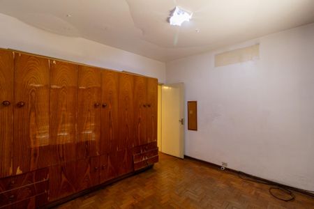 Casa para alugar com 265m², 4 quartos e 4 vagas Casa para alugar com 265m², 4 quartos e 4 vagasQuarto 1