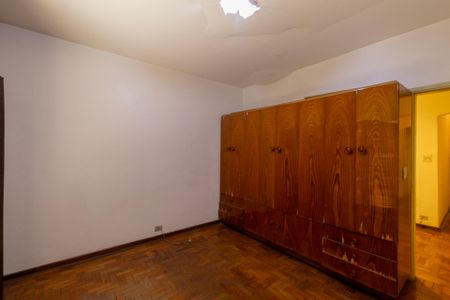 Casa para alugar com 265m², 4 quartos e 4 vagas Casa para alugar com 265m², 4 quartos e 4 vagasQuarto 1