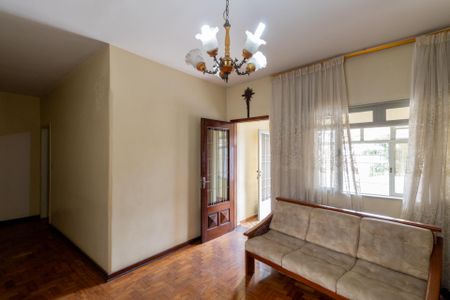 Casa para alugar com 265m², 4 quartos e 4 vagas Casa para alugar com 265m², 4 quartos e 4 vagasSala