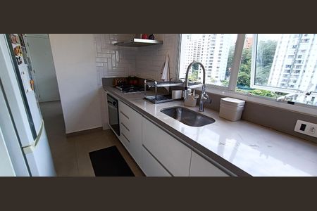 Apartamento à venda com 173m², 4 quartos e 3 vagas Apartamento à venda com 173m², 4 quartos e 3 vagasCozinha