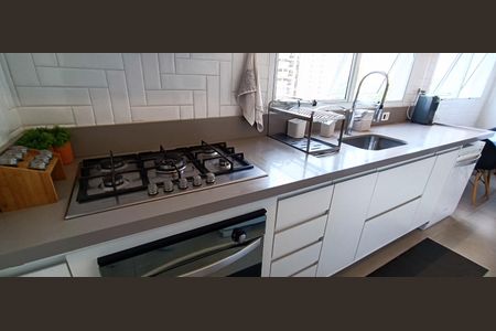 Apartamento à venda com 173m², 4 quartos e 3 vagas Apartamento à venda com 173m², 4 quartos e 3 vagasCozinha