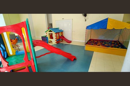 Apartamento à venda com 173m², 4 quartos e 3 vagas Apartamento à venda com 173m², 4 quartos e 3 vagasÁrea comum - Brinquedoteca