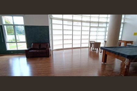 Apartamento à venda com 173m², 4 quartos e 3 vagas Apartamento à venda com 173m², 4 quartos e 3 vagasÁrea comum - Sala de Jogos