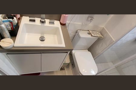 Apartamento à venda com 173m², 4 quartos e 3 vagas Apartamento à venda com 173m², 4 quartos e 3 vagasBanheiro