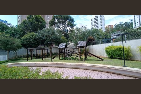 Apartamento à venda com 173m², 4 quartos e 3 vagas Apartamento à venda com 173m², 4 quartos e 3 vagasÁrea comum - Playground