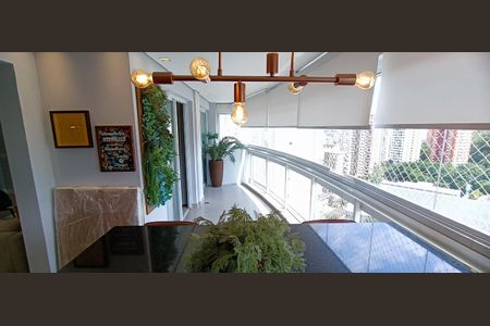 Apartamento à venda com 173m², 4 quartos e 3 vagas Apartamento à venda com 173m², 4 quartos e 3 vagasVaranda gourmet