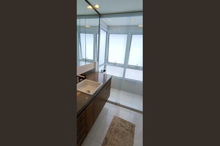 Apartamento à venda com 173m², 4 quartos e 3 vagas Apartamento à venda com 173m², 4 quartos e 3 vagasBanheiro da Suíte Master