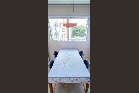 Apartamento à venda com 173m², 4 quartos e 3 vagas Apartamento à venda com 173m², 4 quartos e 3 vagasCozinha