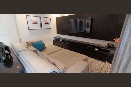 Apartamento à venda com 173m², 4 quartos e 3 vagas Apartamento à venda com 173m², 4 quartos e 3 vagasSala