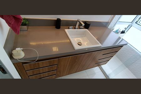 Apartamento à venda com 173m², 4 quartos e 3 vagas Apartamento à venda com 173m², 4 quartos e 3 vagasBanheiro da Suíte Master