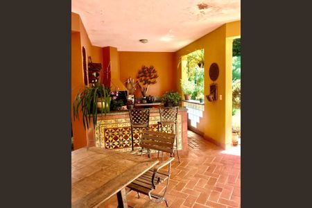 Casa à venda com 570m², 4 quartos e 4 vagas Casa à venda com 570m², 4 quartos e 4 vagasEspaço Gourmet