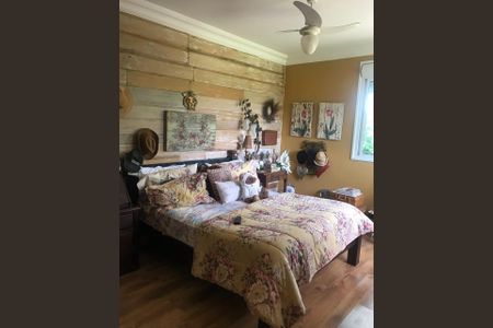 Casa à venda com 570m², 4 quartos e 4 vagas Casa à venda com 570m², 4 quartos e 4 vagasquarto