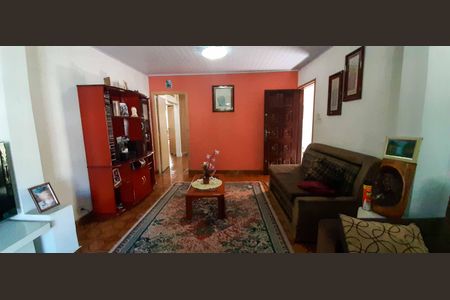 Casa à venda com 275m², 2 quartos e 5 vagas Casa à venda com 275m², 2 quartos e 5 vagasSala