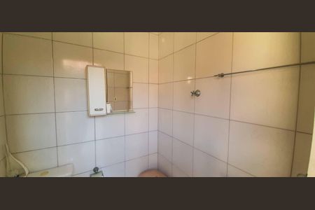 Casa à venda com 275m², 2 quartos e 5 vagas Casa à venda com 275m², 2 quartos e 5 vagasBanheiro da Área de Serviço