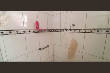 Casa à venda com 275m², 2 quartos e 5 vagas Casa à venda com 275m², 2 quartos e 5 vagasBanheiro da Suíte