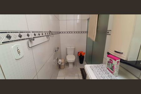 Casa à venda com 275m², 2 quartos e 5 vagas Casa à venda com 275m², 2 quartos e 5 vagasBanheiro da Suíte