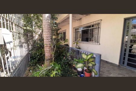 Casa à venda com 275m², 2 quartos e 5 vagas Casa à venda com 275m², 2 quartos e 5 vagasJardim