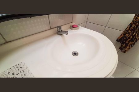 Casa à venda com 275m², 2 quartos e 5 vagas Casa à venda com 275m², 2 quartos e 5 vagasBanheiro da Suíte