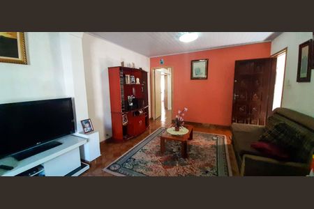 Casa à venda com 275m², 2 quartos e 5 vagas Casa à venda com 275m², 2 quartos e 5 vagasSala