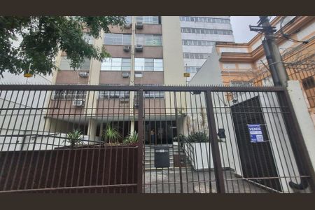 Apartamento à venda com 120m², 3 quartos e 1 vaga Apartamento à venda com 120m², 3 quartos e 1 vagaFachada