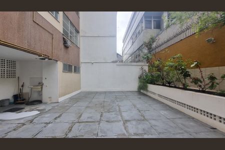 Apartamento à venda com 120m², 3 quartos e 1 vaga Apartamento à venda com 120m², 3 quartos e 1 vagaÁrea Comum