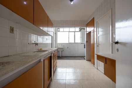 Apartamento à venda com 120m², 3 quartos e 1 vaga Apartamento à venda com 120m², 3 quartos e 1 vagaCozinha