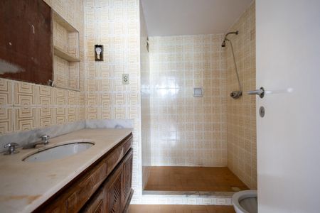 Apartamento à venda com 120m², 3 quartos e 1 vaga Apartamento à venda com 120m², 3 quartos e 1 vagaBanheiro Suite