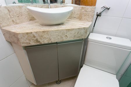 Apartamento à venda com 42m², 2 quartos e sem vaga Apartamento à venda com 42m², 2 quartos e sem vagaBanheiro