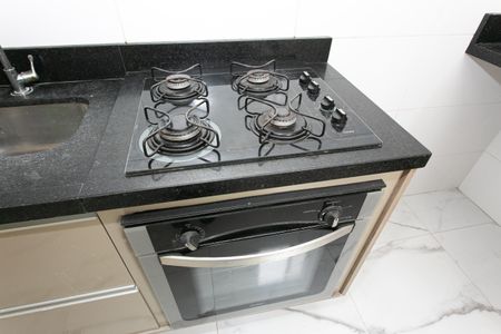 Apartamento à venda com 42m², 2 quartos e sem vaga Apartamento à venda com 42m², 2 quartos e sem vagaCozinha - Fogão e Forno