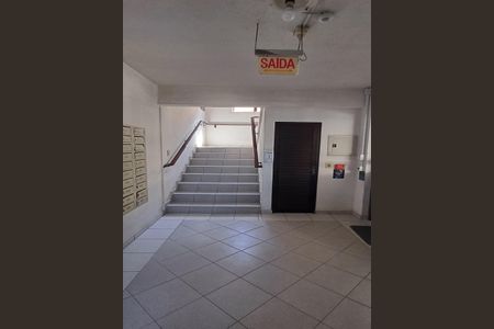 Apartamento para alugar com 43m², 1 quarto e 1 vaga Apartamento para alugar com 43m², 1 quarto e 1 vagaÁrea comum- Escada
