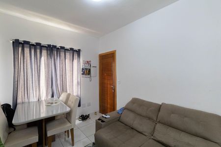 Apartamento à venda com 40m², 2 quartos e 1 vaga Apartamento à venda com 40m², 2 quartos e 1 vagaSala